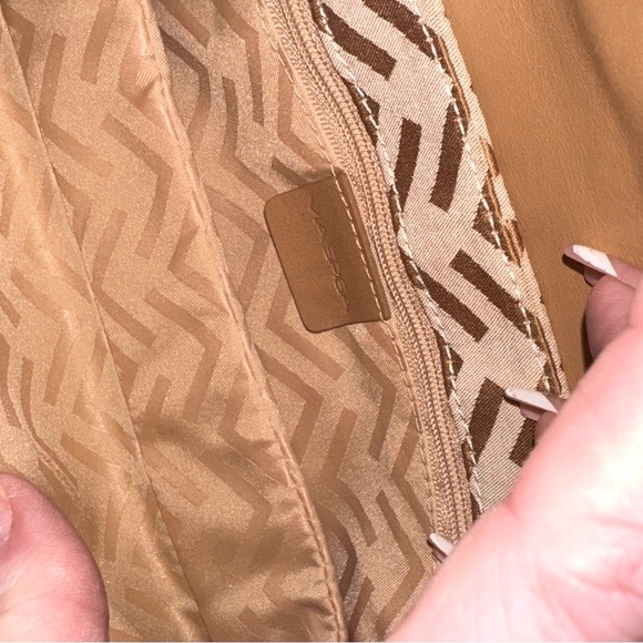Via Spiga Monogram Clutch/ wristlet brown/Tan leather and fabric - New ! - Picture 7 of 11
